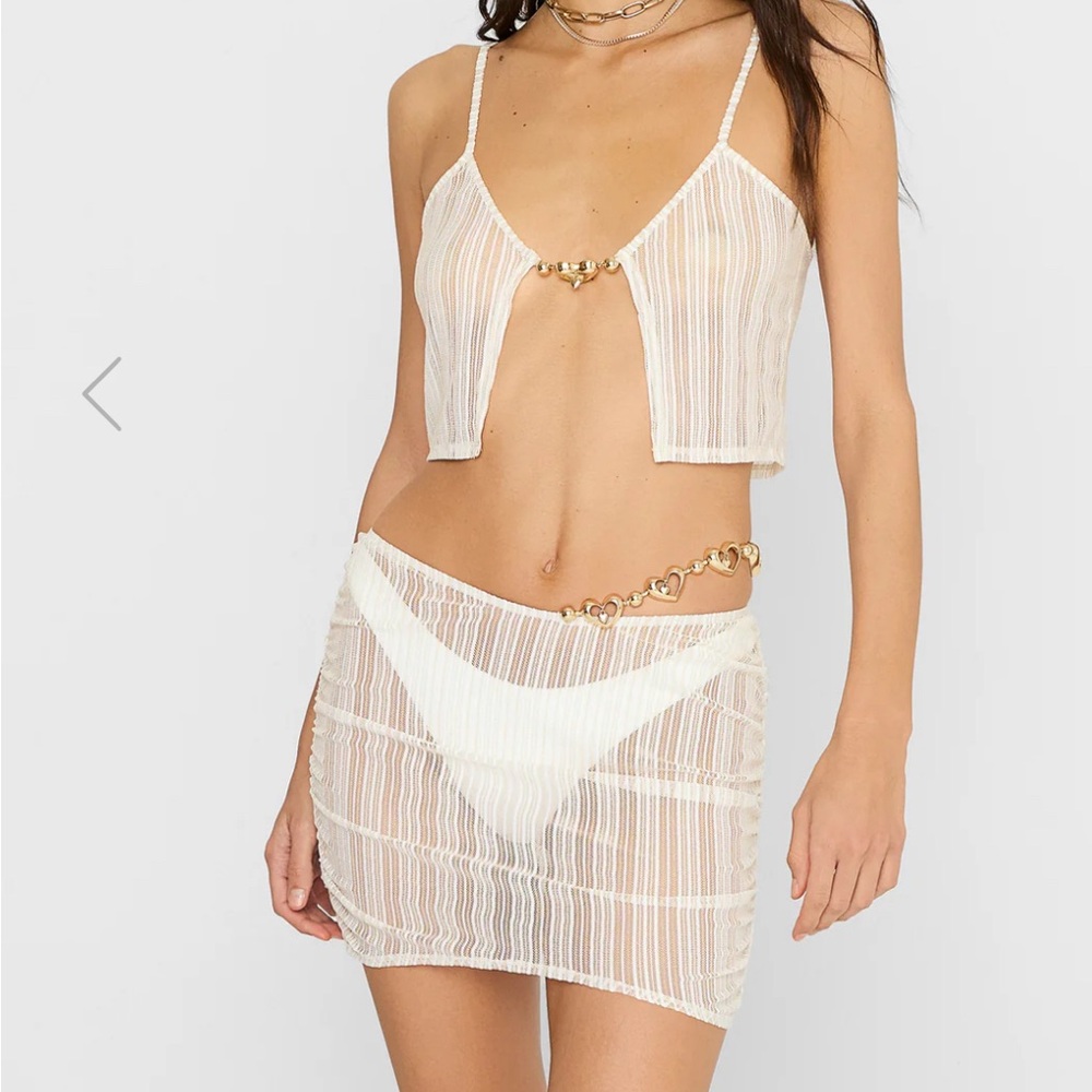 BEACH BUNNY COVER UP